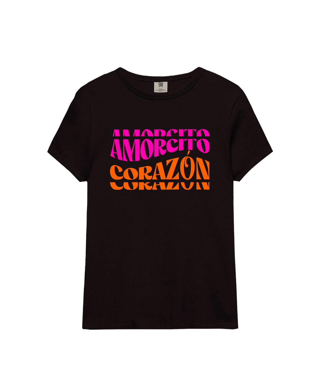 Amorcito Corazón - Fitted T-shirt