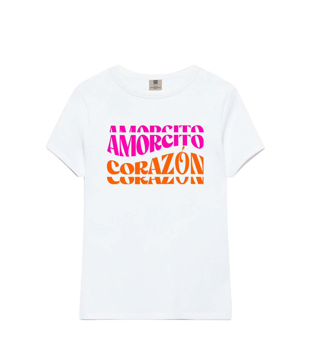 Amorcito Corazón - Fitted T-shirt